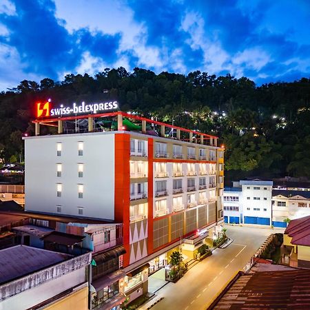 Hotel Swiss-Belexpress Jayapura Exterior foto