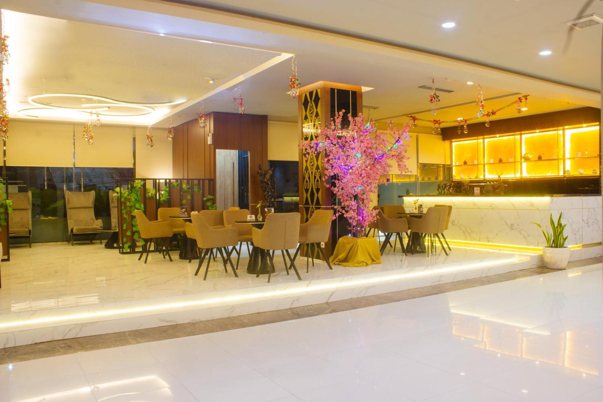 Hotel Swiss-Belexpress Jayapura Exterior foto