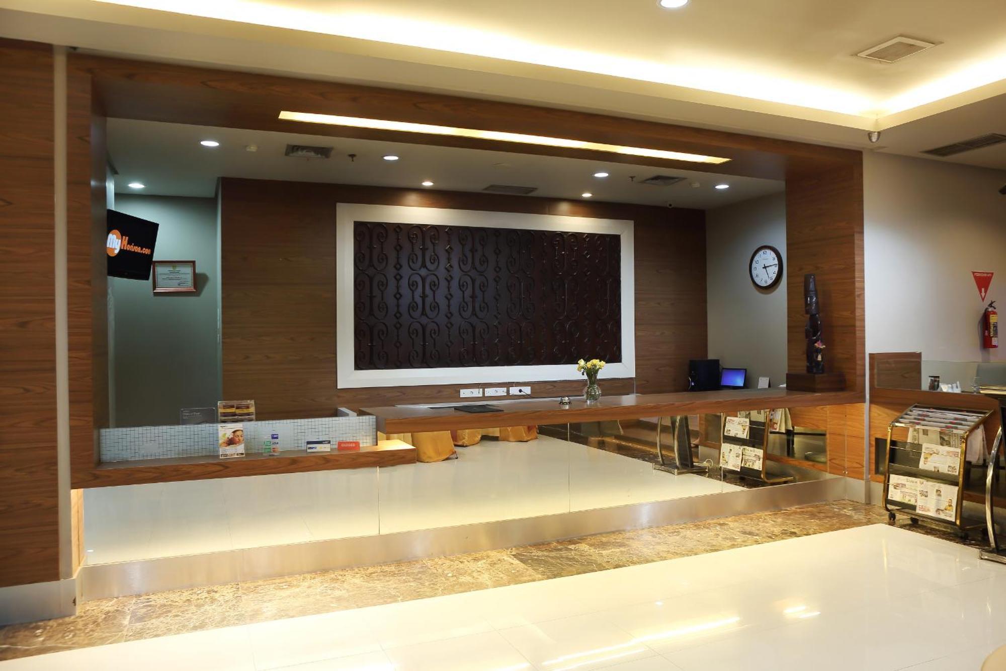 Hotel Swiss-Belexpress Jayapura Exterior foto